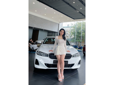 BMW 320i SportLine LCI