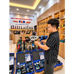 Máy ép cos thủy lực dùng pin KLAUKE EK135FT CFM