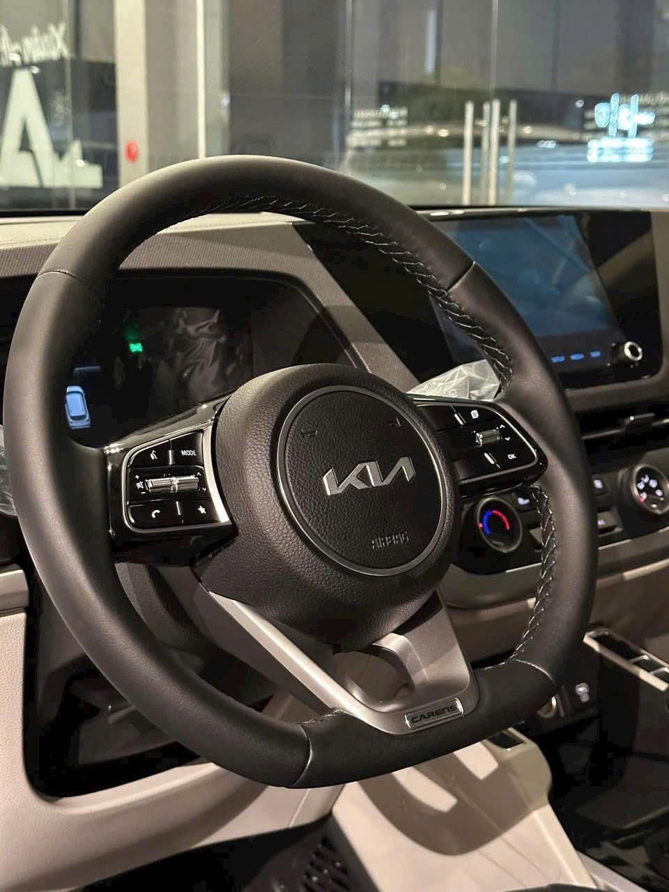 KIA Carens 1.5G IVT