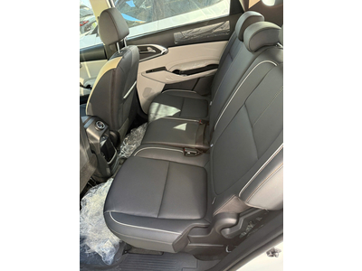 KIA Carens 1.5G DELUX