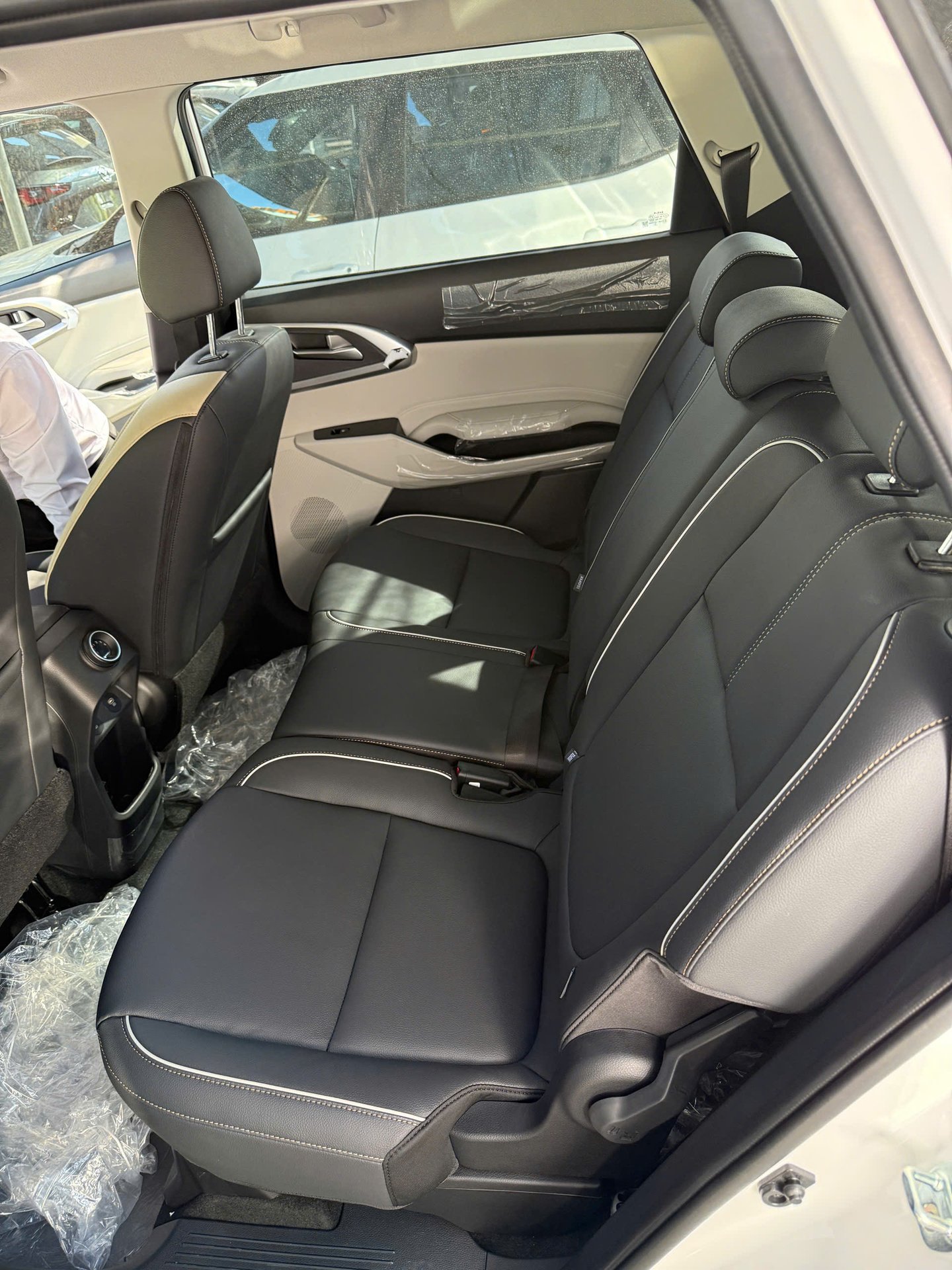 KIA Carens 1.5G DELUX