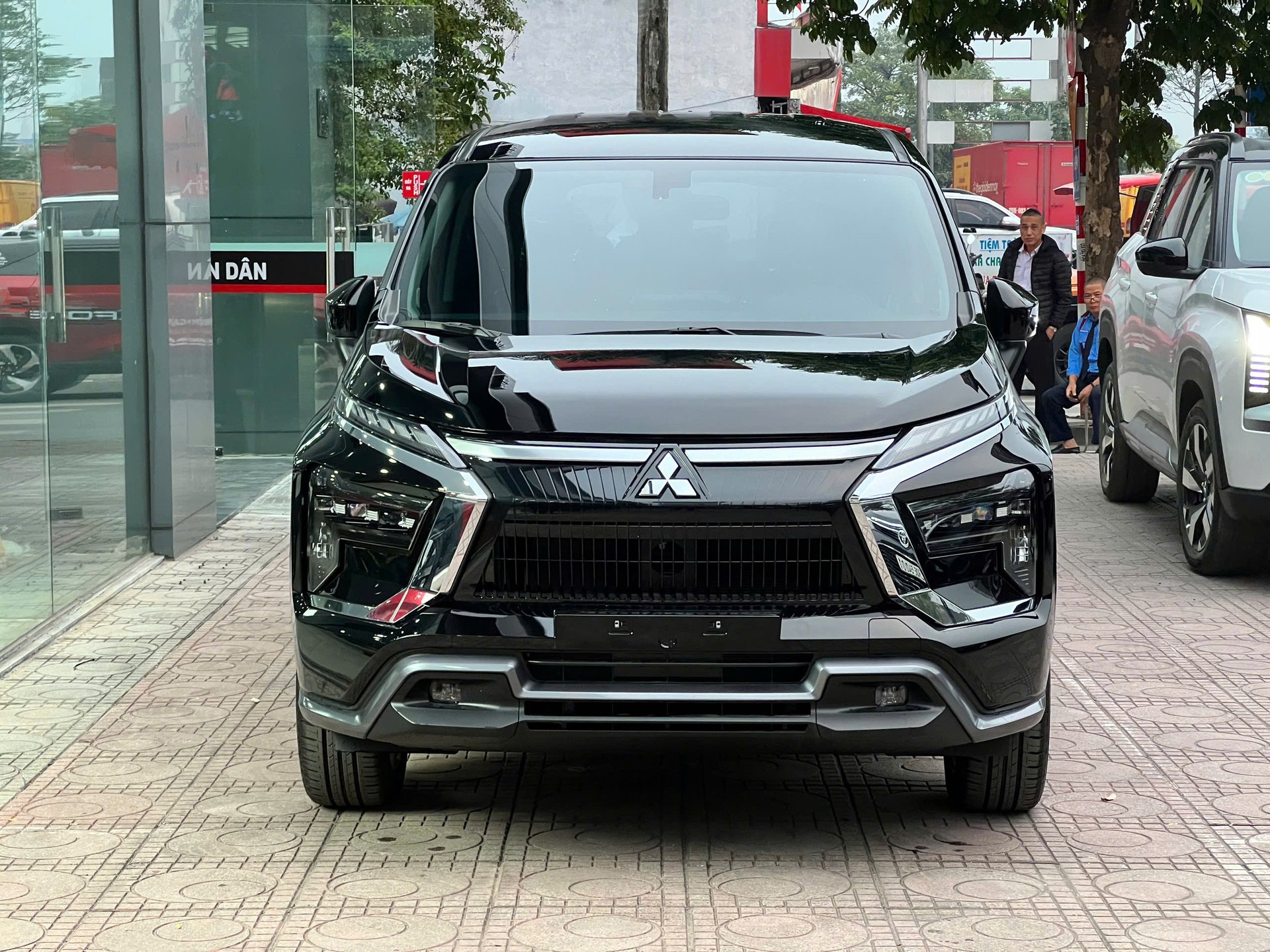 Mitsubishi Xpander AT Premium