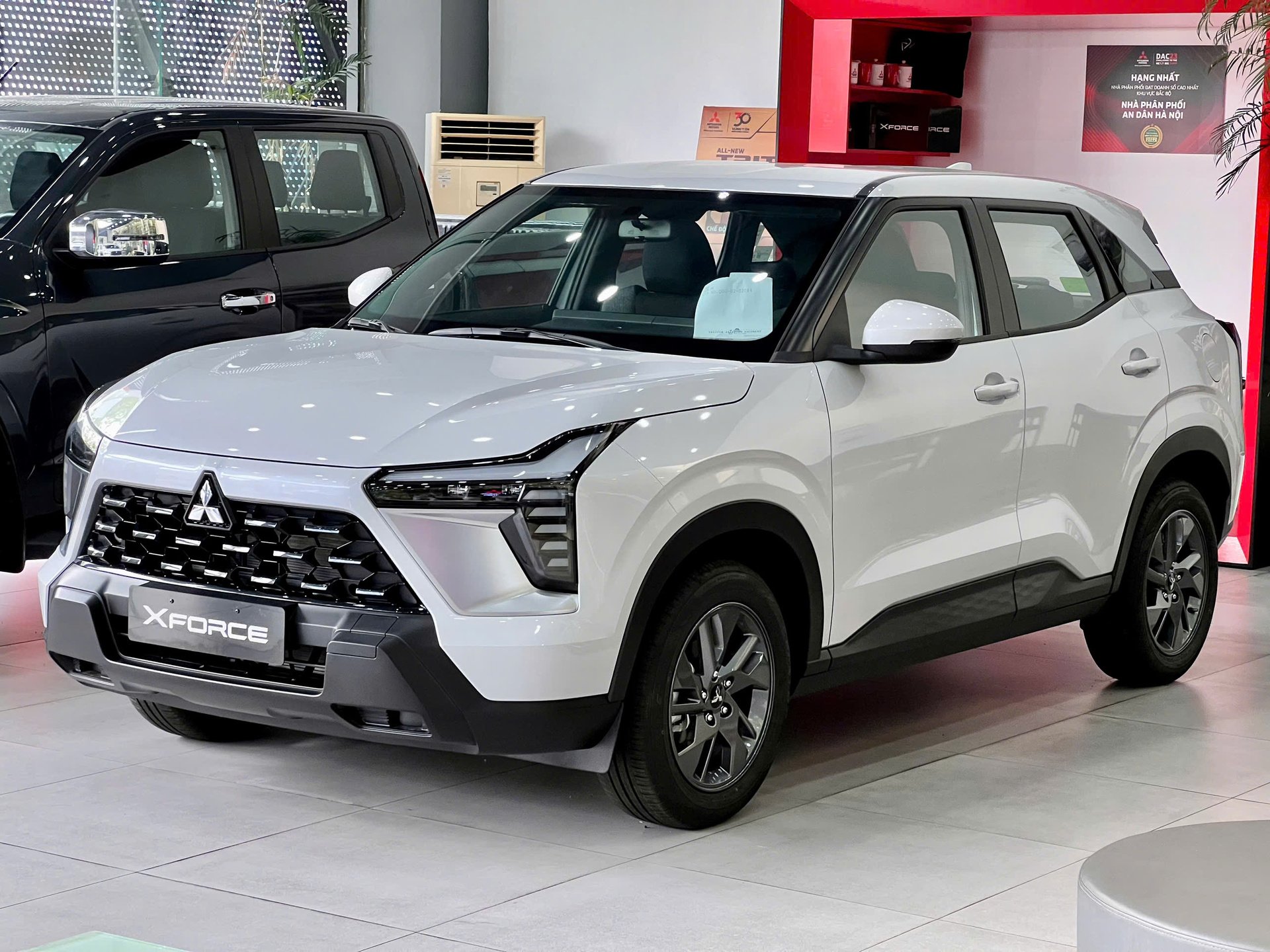 Mitsubishi Xforce GLX