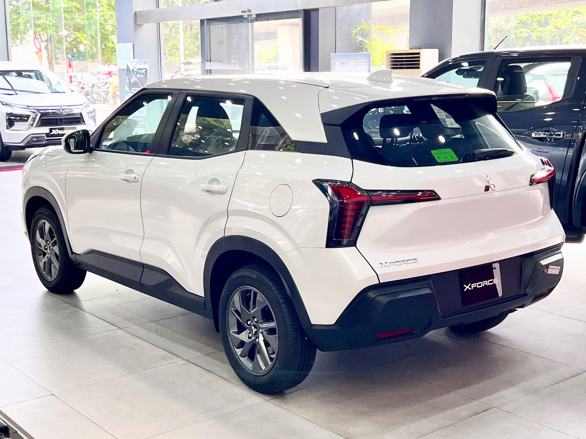 Mitsubishi Xforce GLX