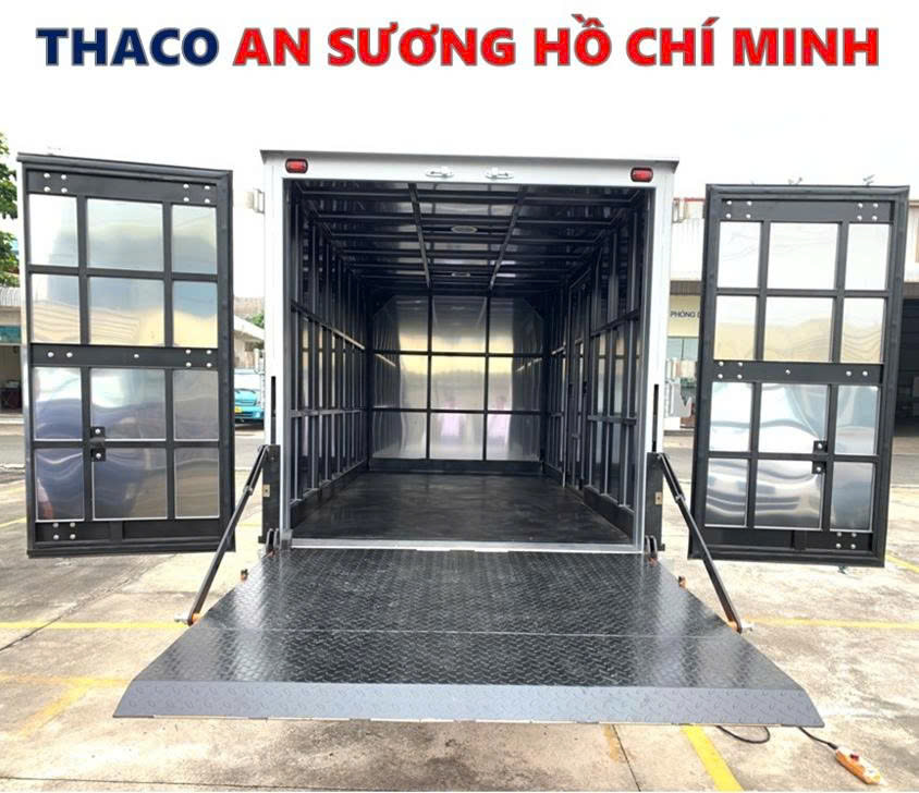Xe Tải Nhập Khẩu KIA K250.E5 Thùng Kín Bửng Nâng Tải 1,9 Tấn Thùng 3m5