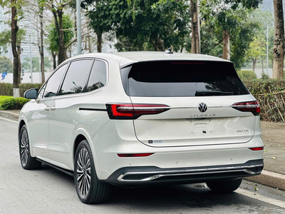 Volkswagen Viloran Luxury