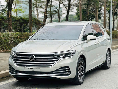 Volkswagen Viloran Luxury