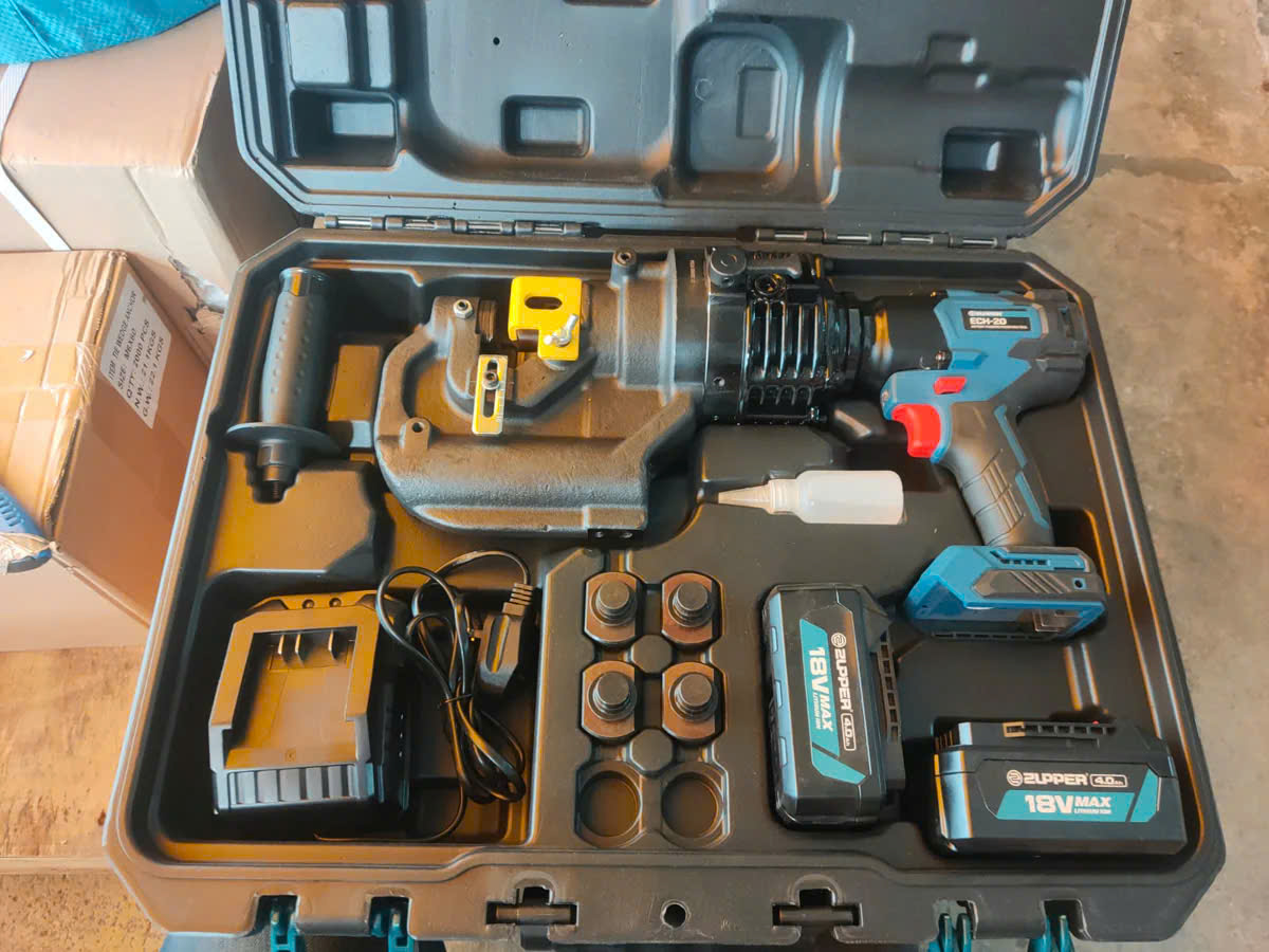 Máy đột lỗ thủy lực dùng pin ECH-20